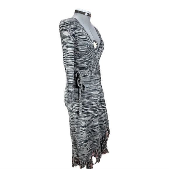 Rare Max & Cleo Women’s Sweater Faux Wrap Dress Size Small Gray/Slate - Picture 5 of 9